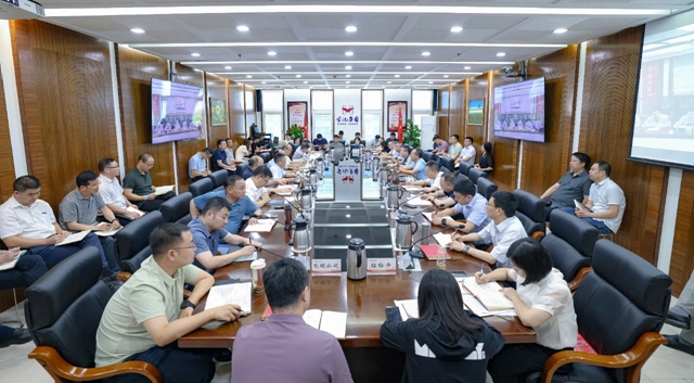 集團(tuán)黨委傳達(dá)學(xué)習(xí)習(xí)近平總書記重要講話精神 研究推進(jìn)學(xué)習(xí)教育查擺問題整改整治工作